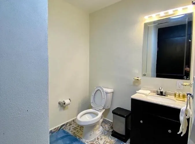 Sm Apartment *